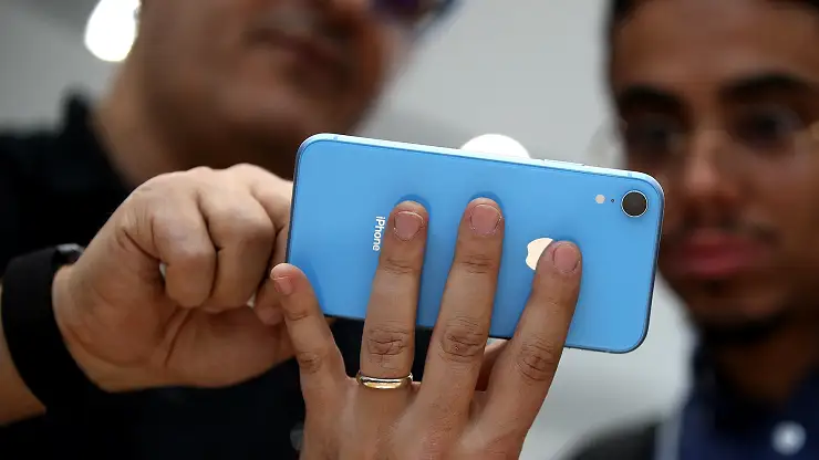 بررسی آیفون XR اپل